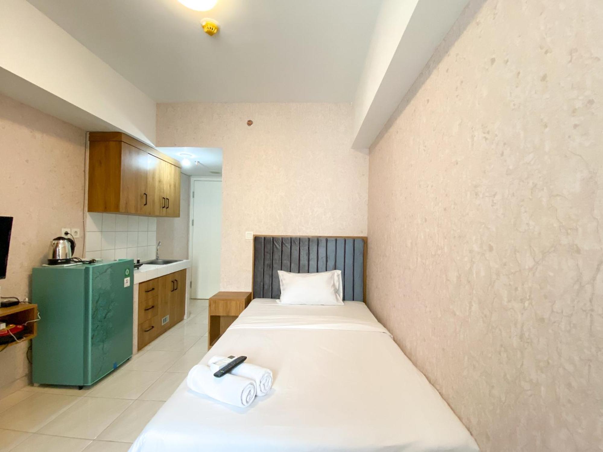 Fully Furnished Springlake Summarecon Near Mall By Travelio Apartemen