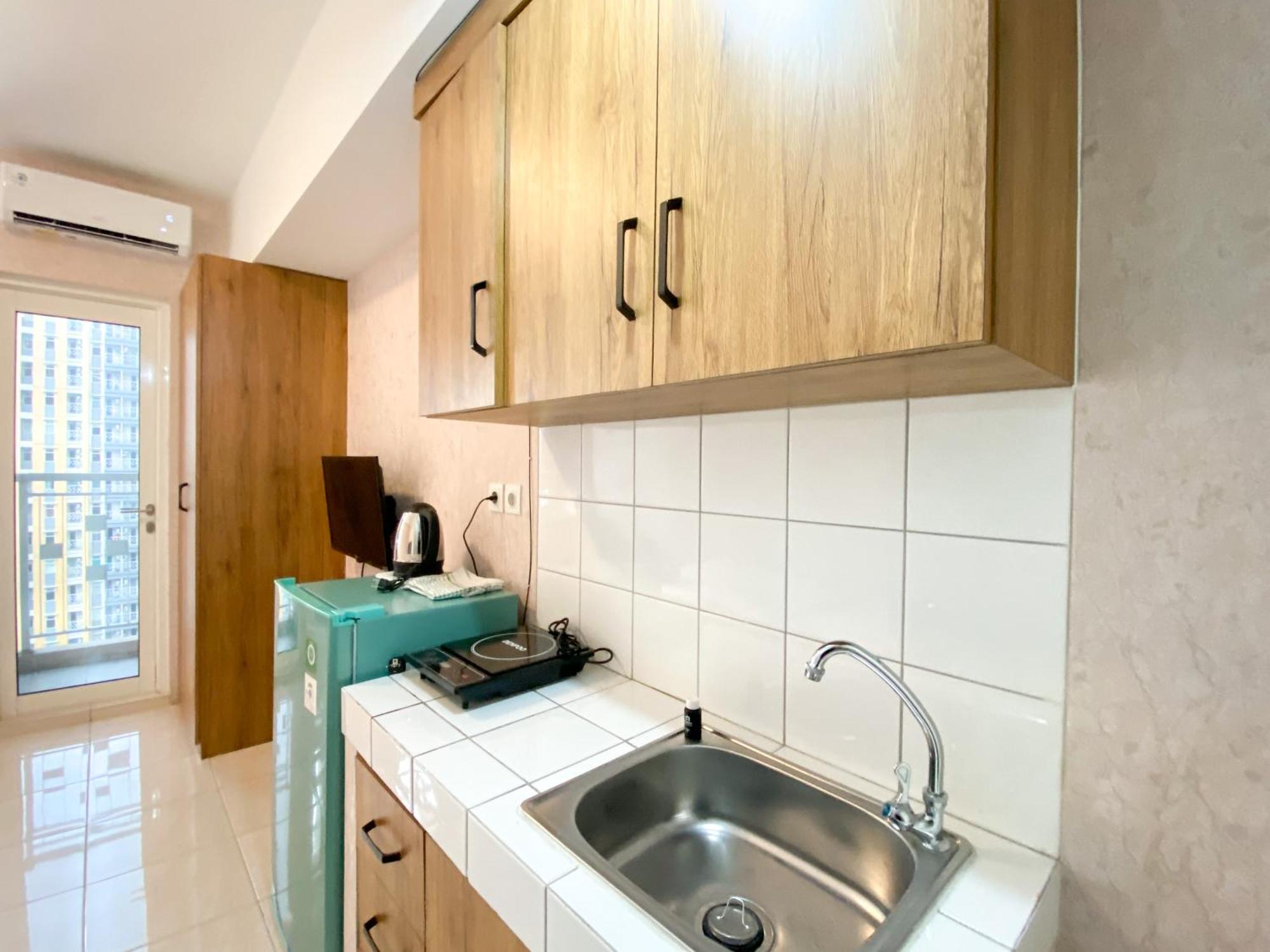 Fully Furnished Springlake Summarecon Near Mall By Travelio Apartemen Bekasi