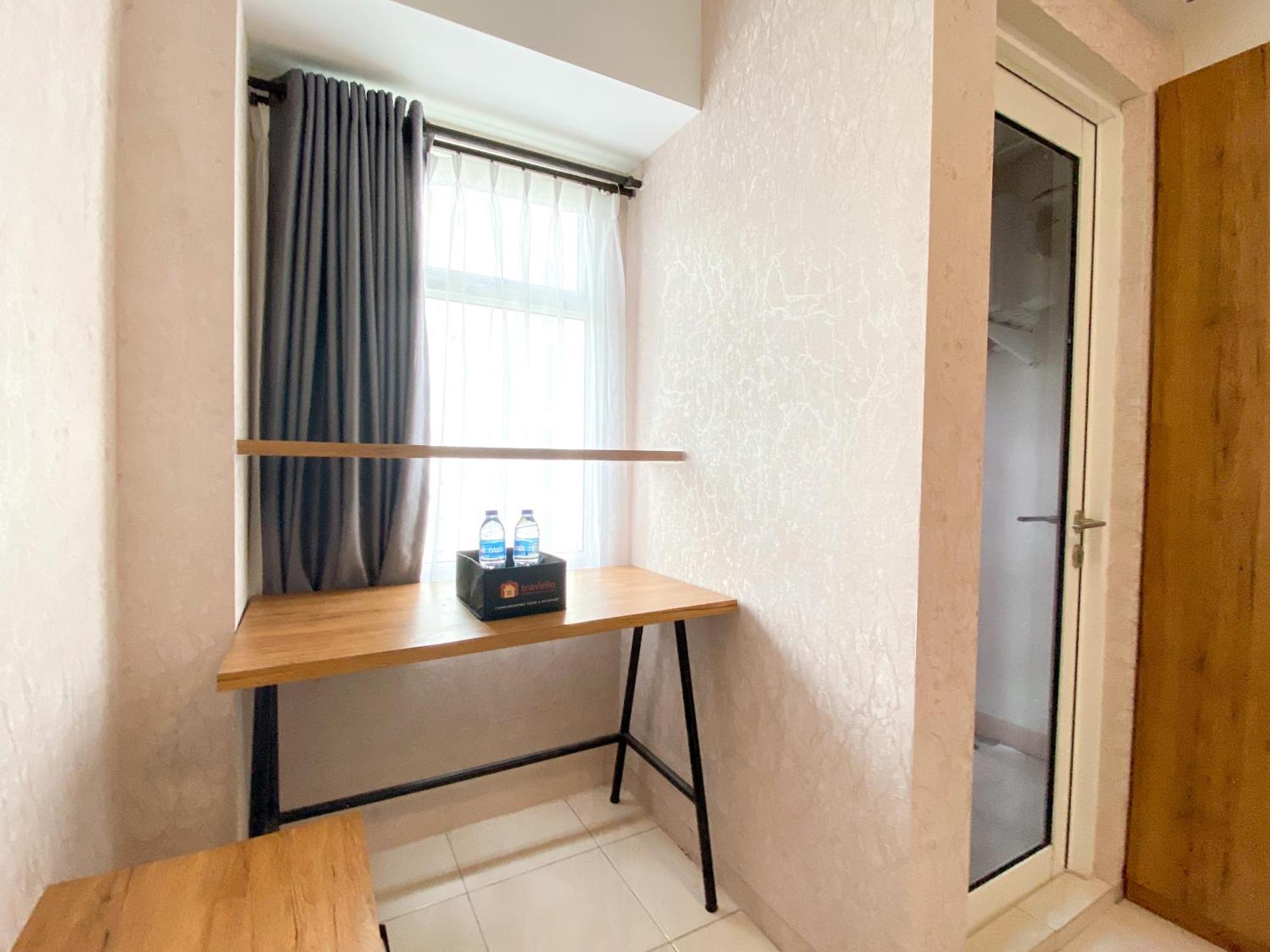 Fully Furnished Springlake Summarecon Near Mall By Travelio Apartemen Bekasi